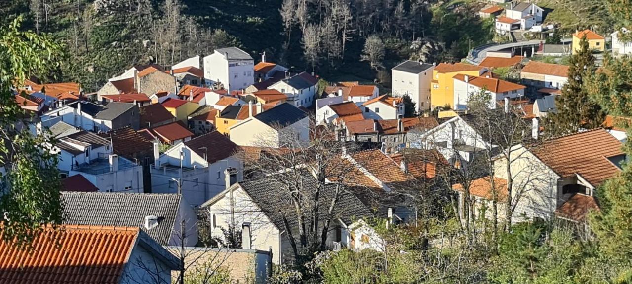 Casa Na Serra, Sabugueiro 外观 照片